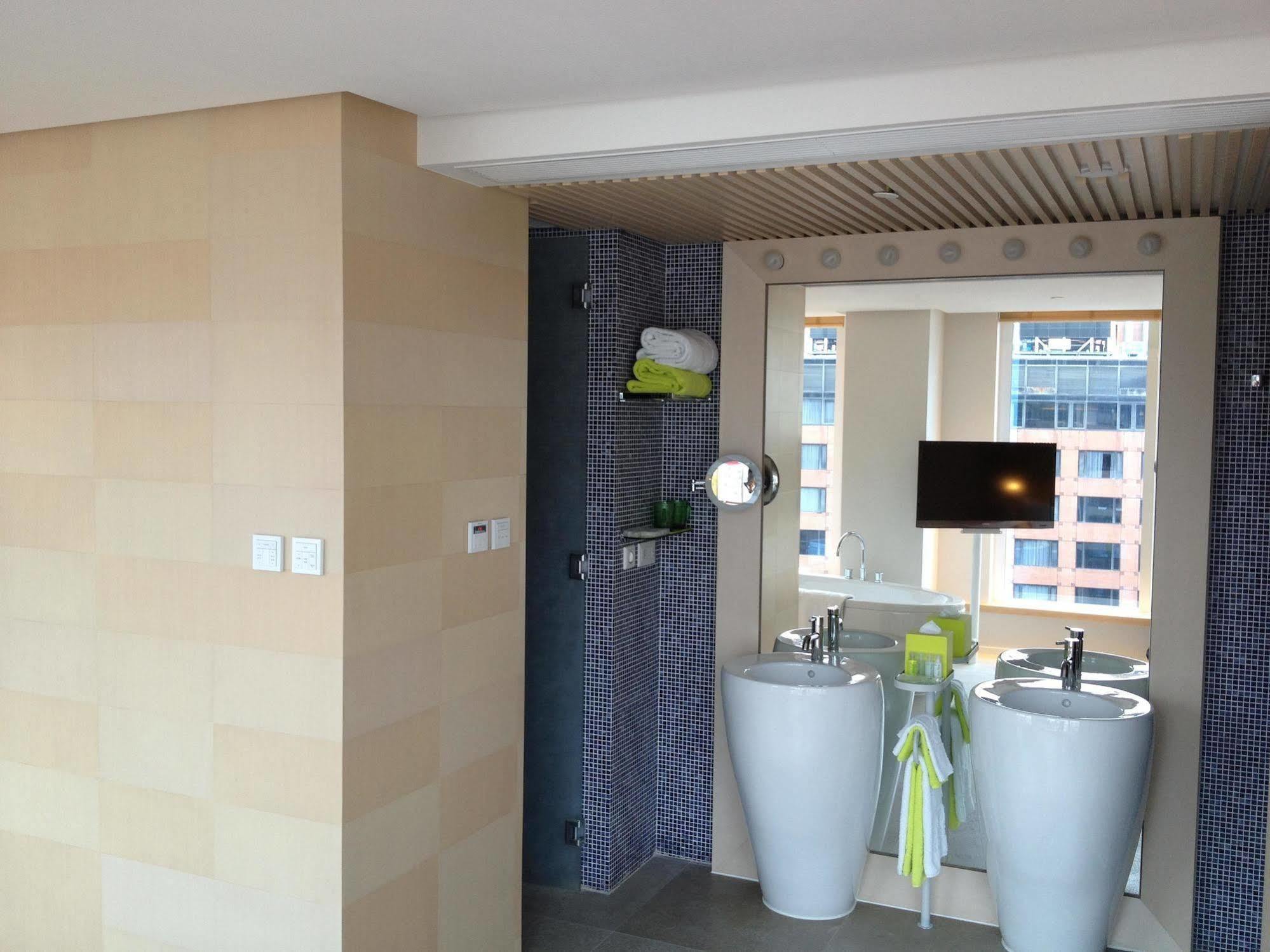 Hotel Madera Hong Kong Exterior photo